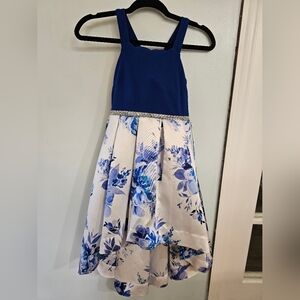 XTRAORDINARY GIRLS FLORAL DRESS SZ 8